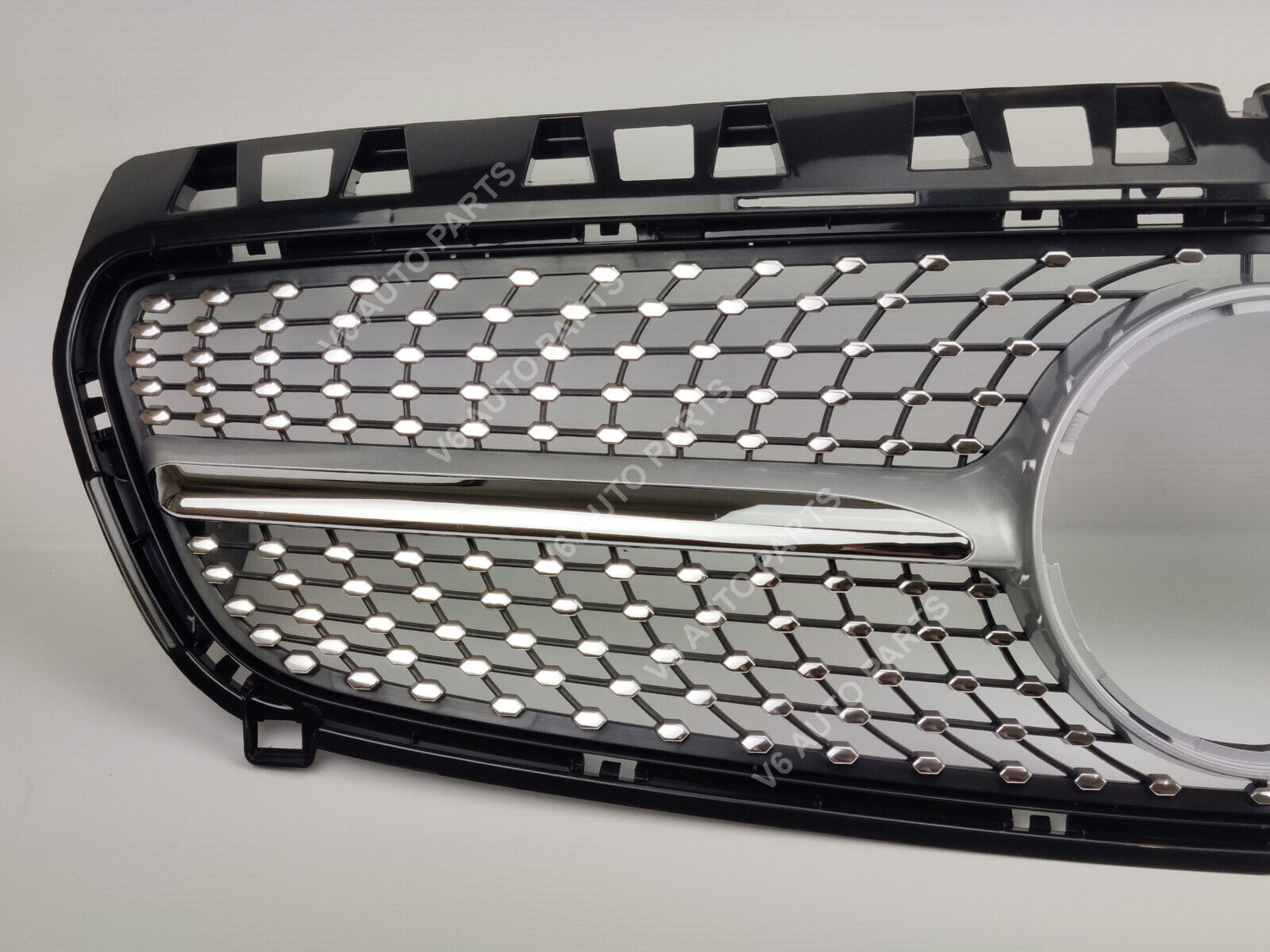 Chrome mesh front grille for Mercedes A-Class A180 2012-2015.