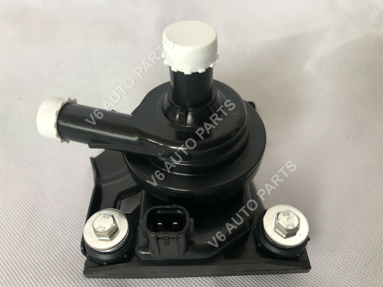 Genuine Cooling Water Pump for Toyota Corolla, also fits 2004-2009 Toyota Prius Hatchback 1.5L. Part no. 04000-32528.