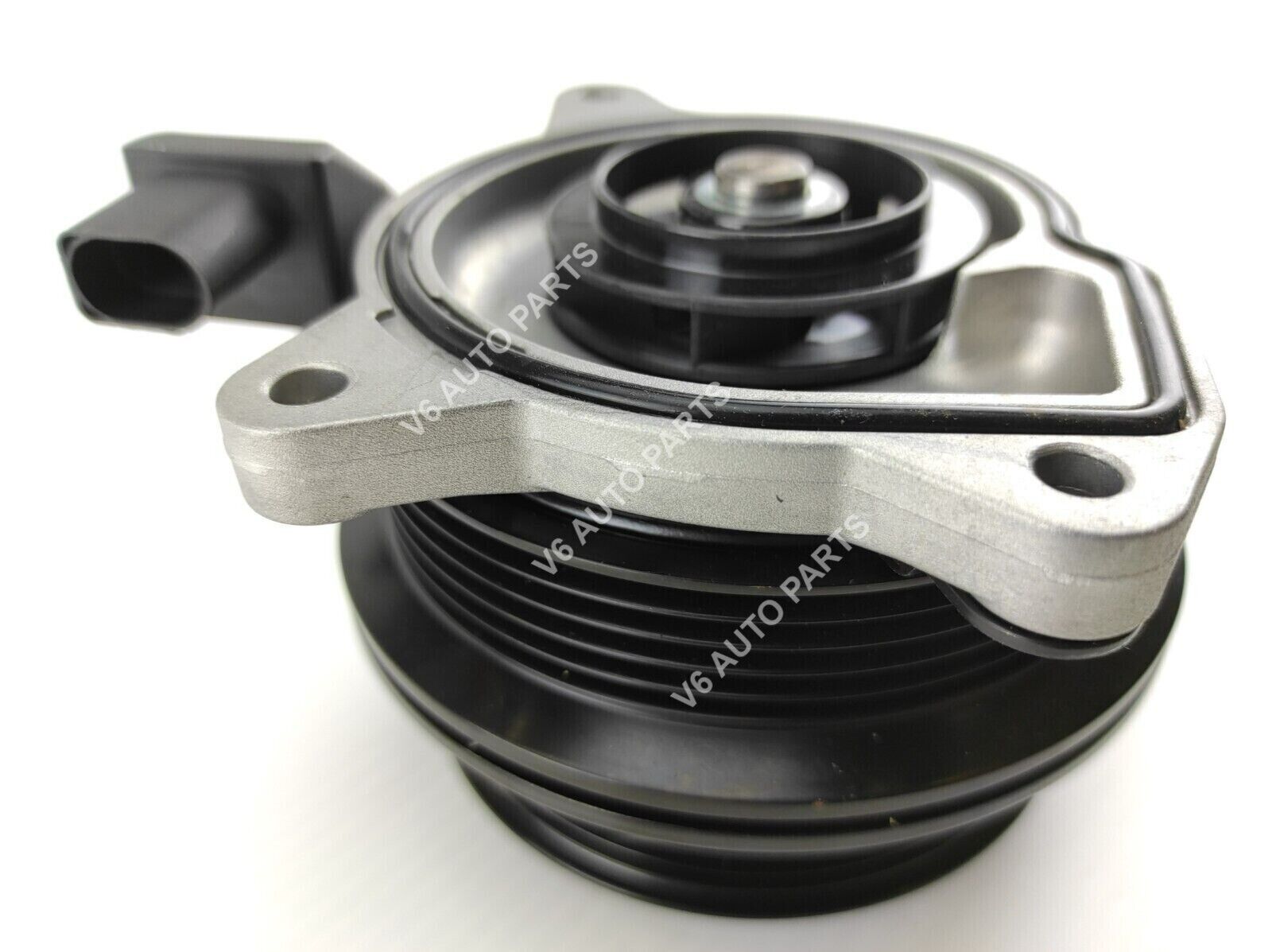 Air conditioning compressor in black and silver for VW Beetle 1.4 Petrol Convertible.