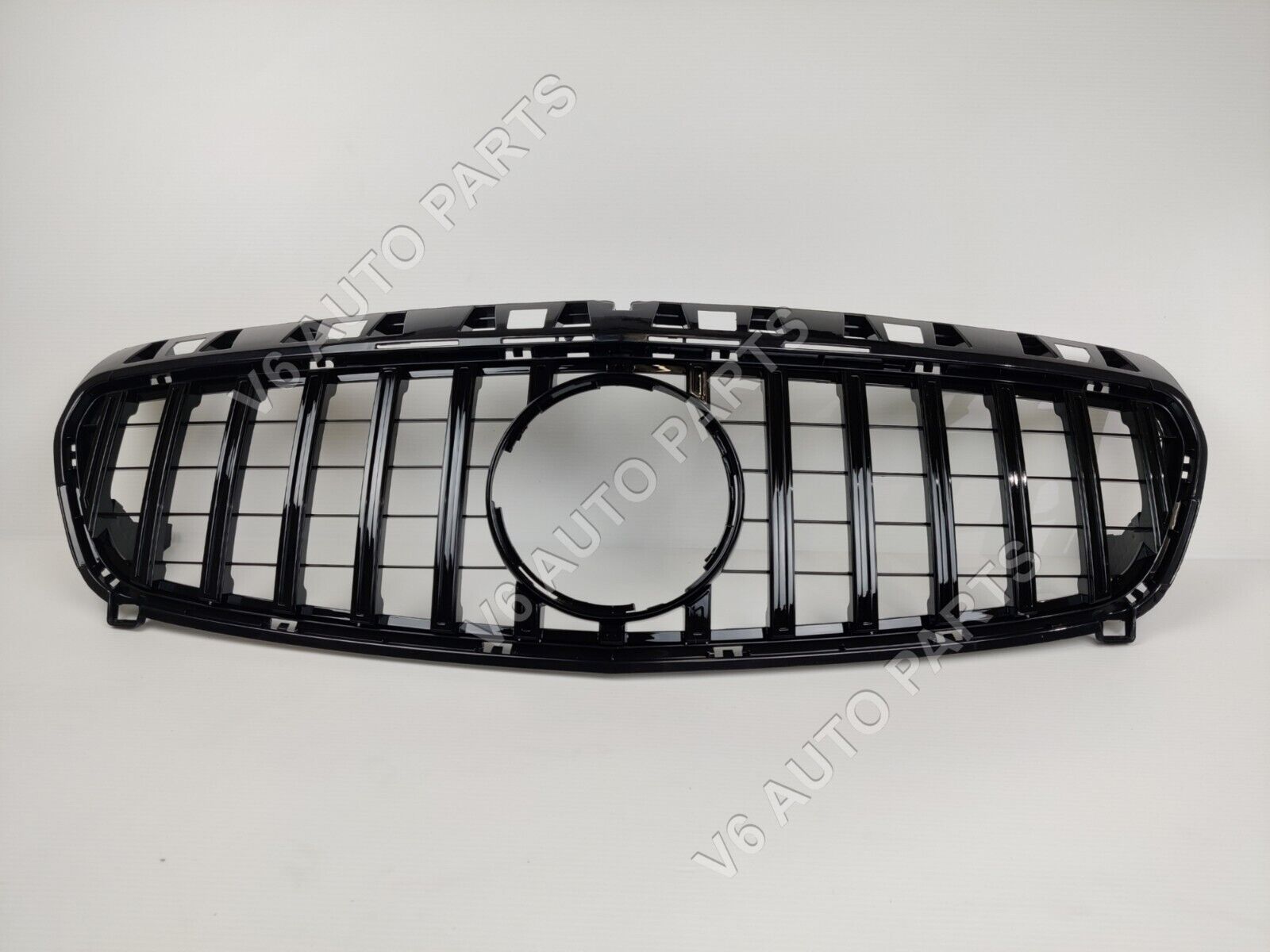 Sporty front grille for Mercedes A250, compatible with Mercedes Benz W211.