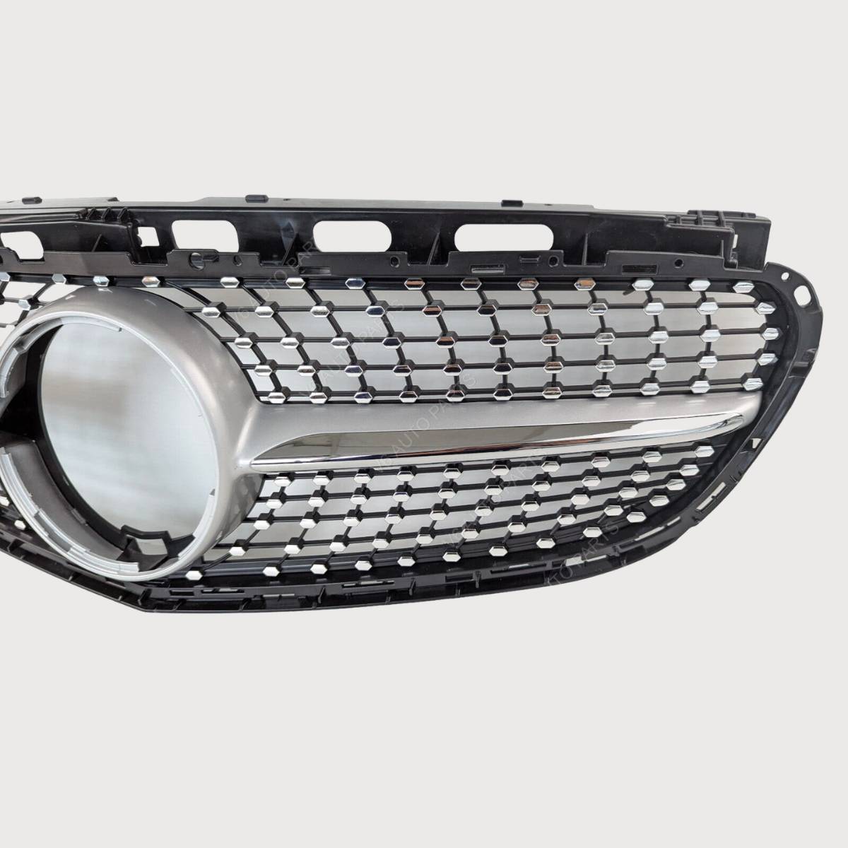 For Mercedes E‑Class W212 Diamond Front Grille – AMG Facelift E250 (2013–2016)