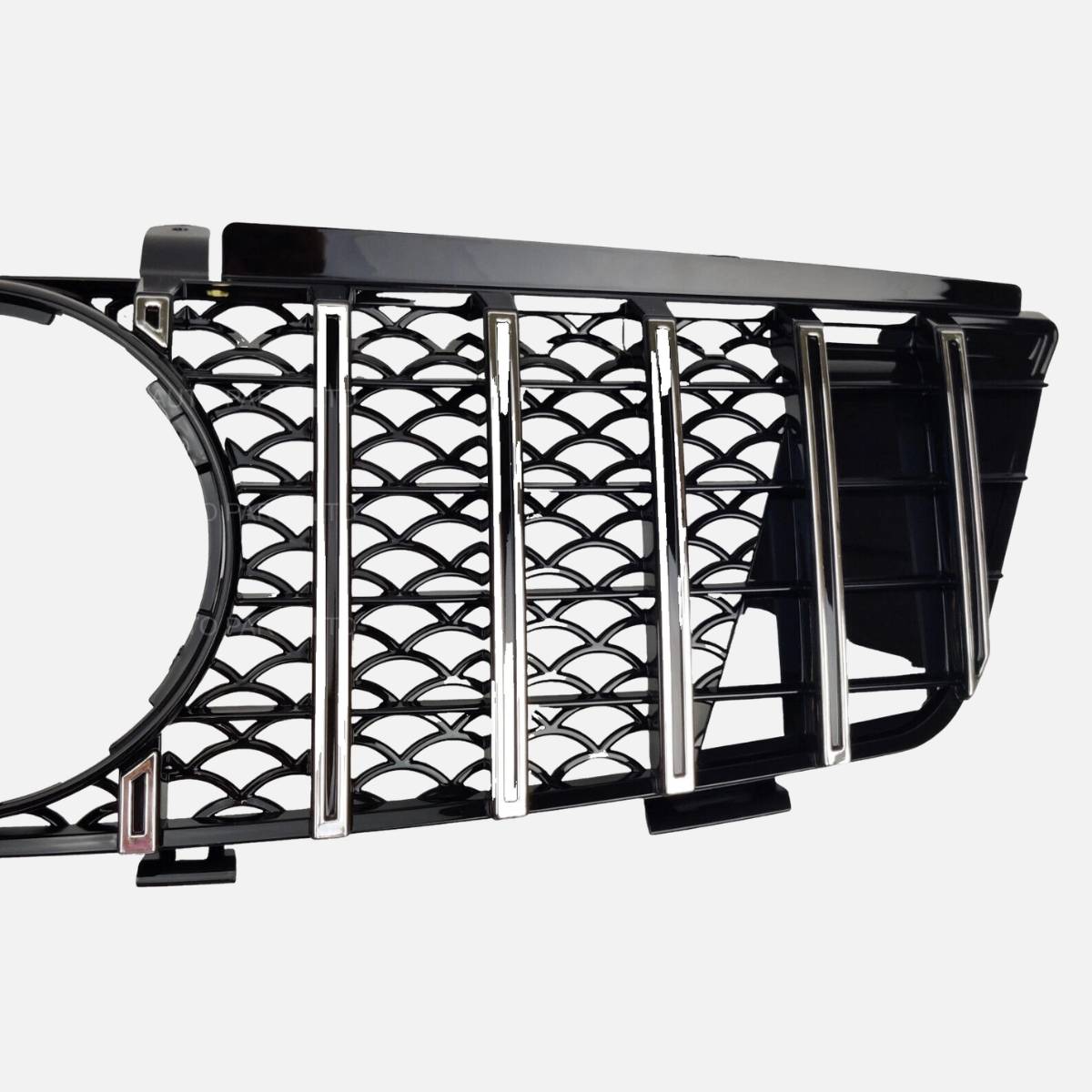 For Mercedes W164 ML-Class Front Bumper Chrome Sport Grille (2005–2008, ML550)
