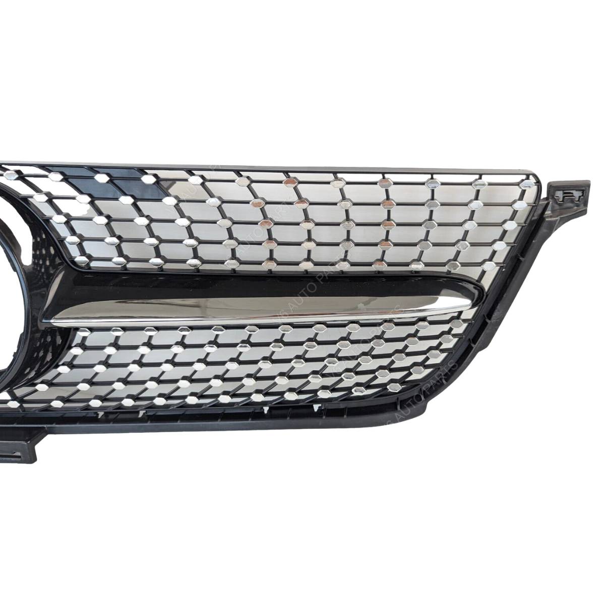 For Mercedes M‑Class X166 ML63 AMG Front Radiator Diamond Grille Black Chrome (2011–2016)