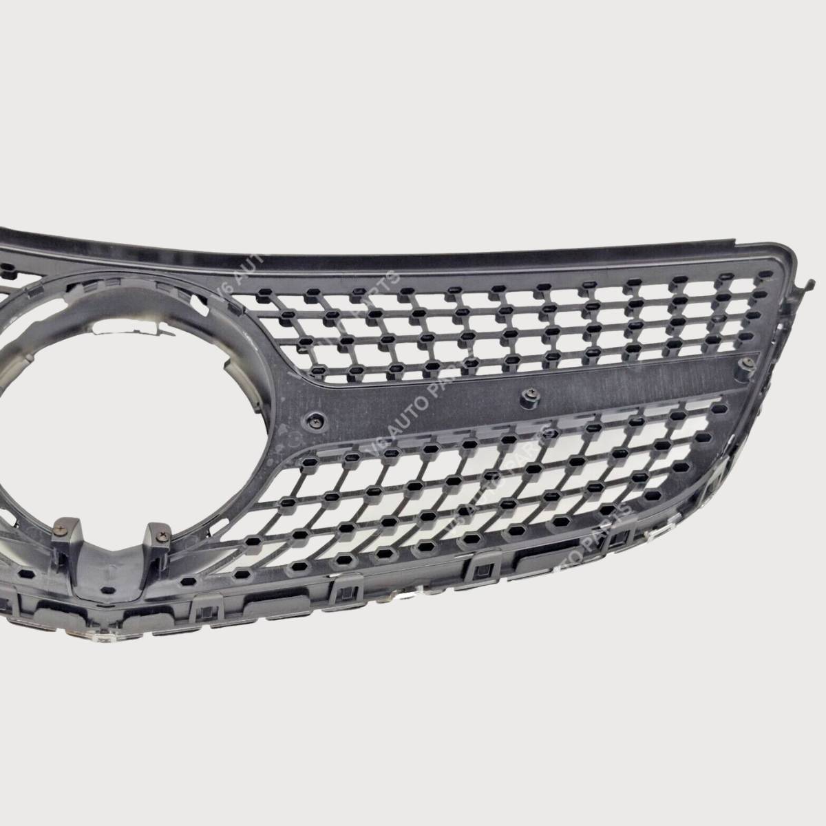 Mercedes E-Class W207 AMG Diamond Front Bumper Grille – Fits E200, E220 Coupe (2013–2016)