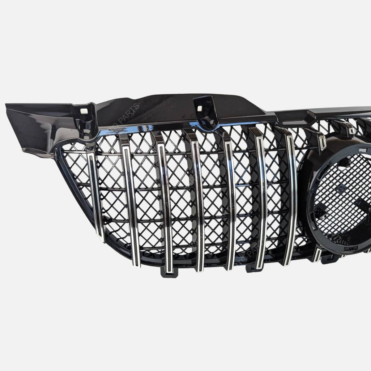 Front Radiator Grille Silver Chrome – Mercedes Sprinter W906 MK2 Pre‑Facelift 2009‑2013