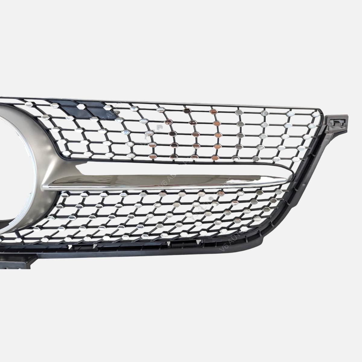For Mercedes M‑Class W166 ML300/320/400 Front Radiator Grille (2012–2016) – Diamond Chrome