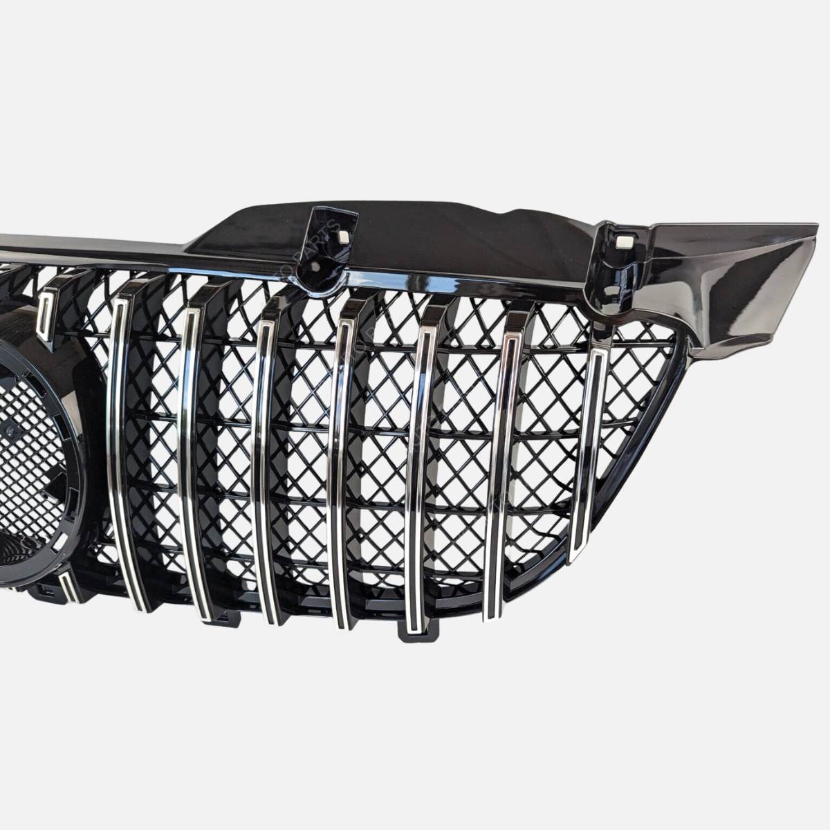 Front Radiator Grille Silver Chrome – Mercedes Sprinter W906 MK2 Pre‑Facelift 2009‑2013