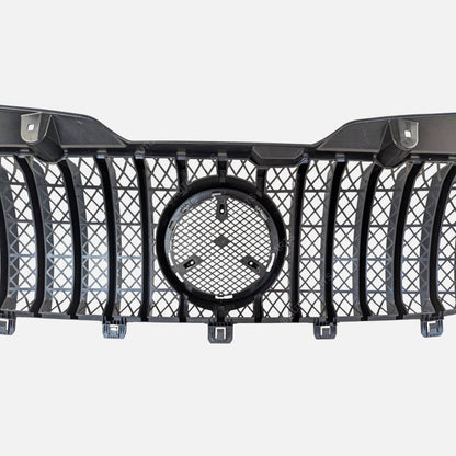 Front Radiator Grille Silver Chrome – Mercedes Sprinter W906 MK2 Pre‑Facelift 2009‑2013