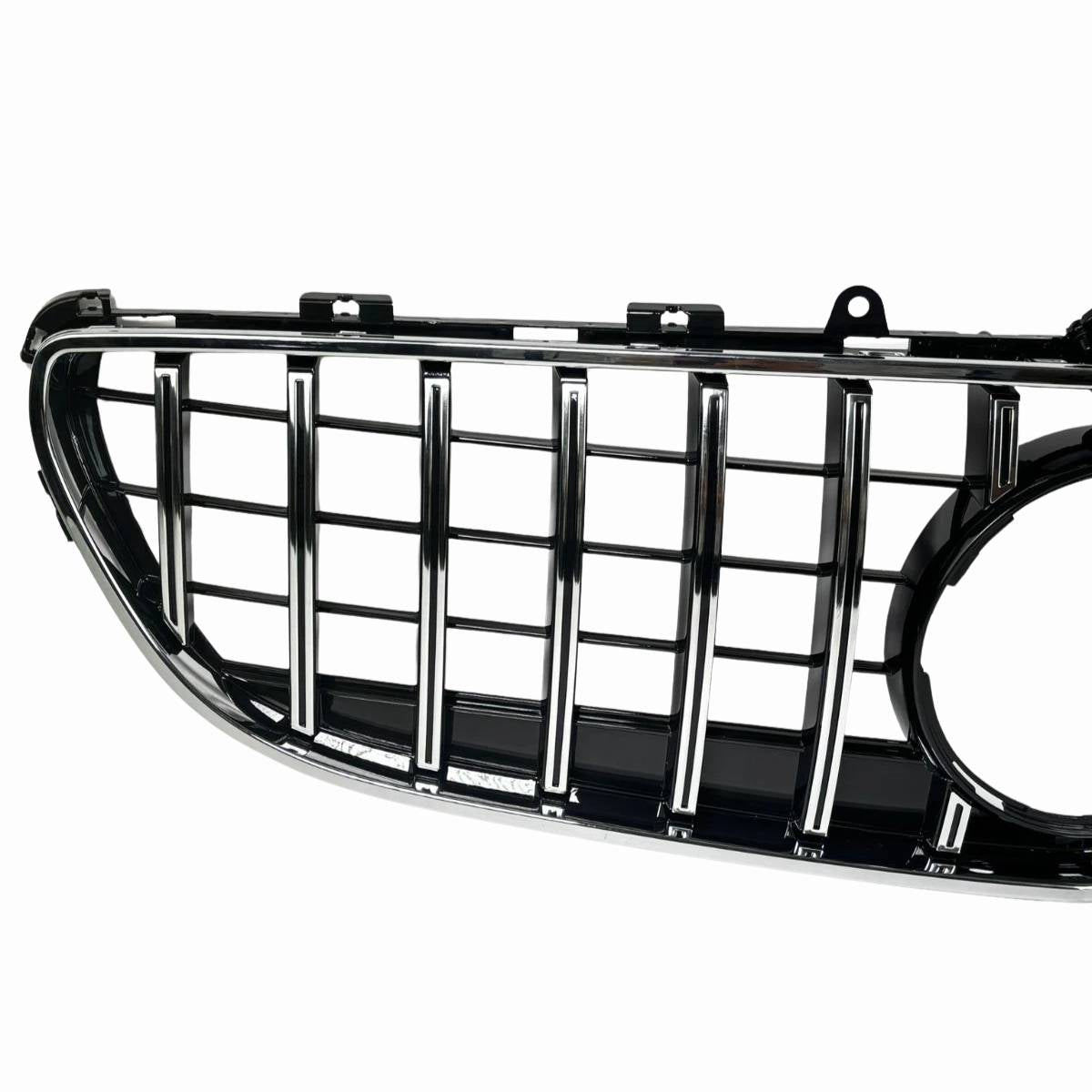 For Mercedes CLS W218 (2014‑2018) Front Radiator Grille – Panamericana AMG Style for CLS350