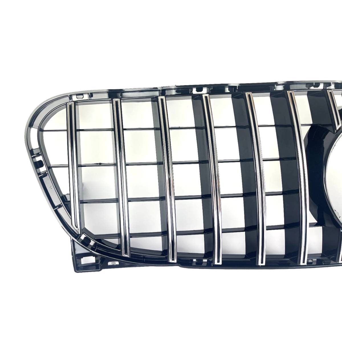 For Mercedes-Benz GLA-Class W156 AMG Panamericana GT Front Bumper Grille (2013–2016)